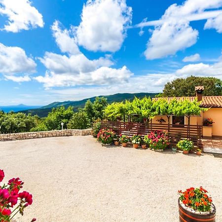 Holiday Home Lana Labin  Bagian luar foto