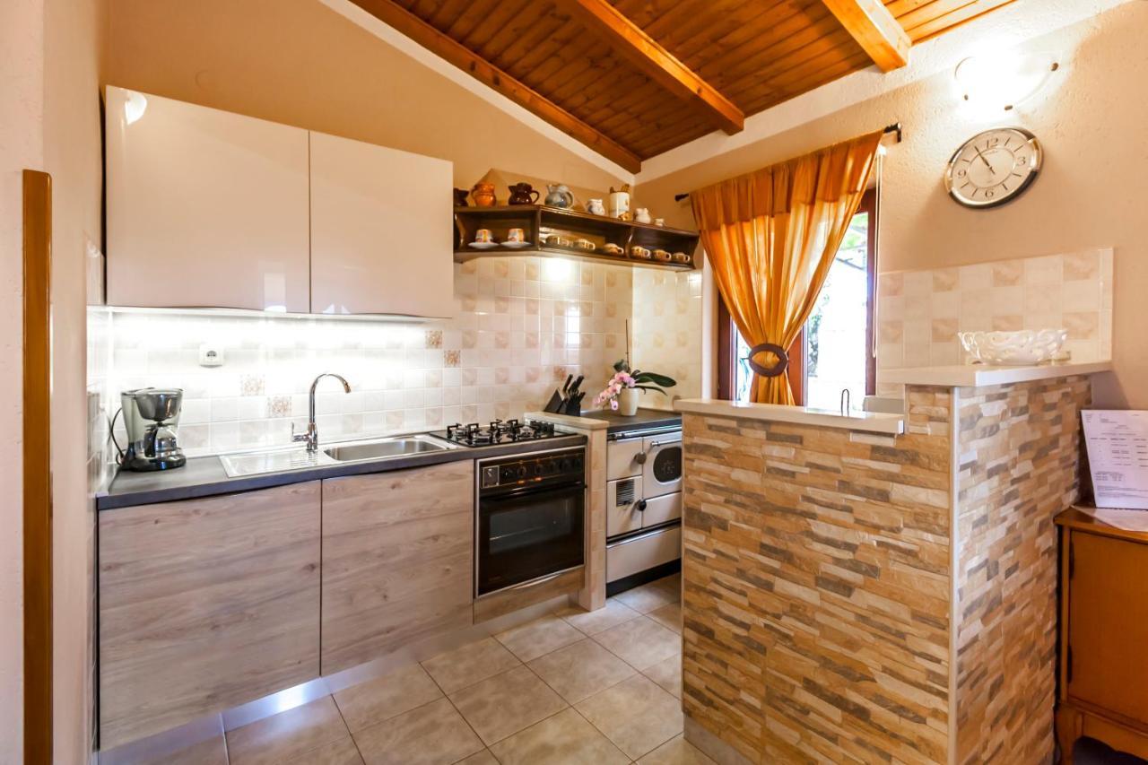 Holiday Home Lana Labin  Bagian luar foto