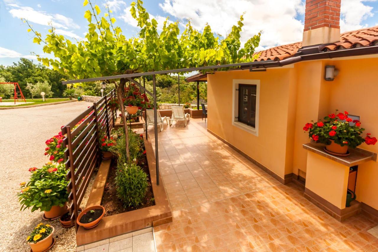 Holiday Home Lana Labin  Bagian luar foto